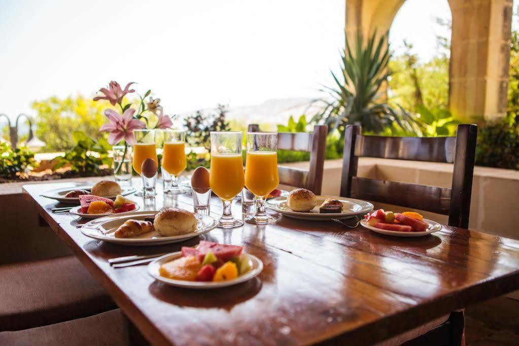 Mellieha Holiday Centre Luaran gambar